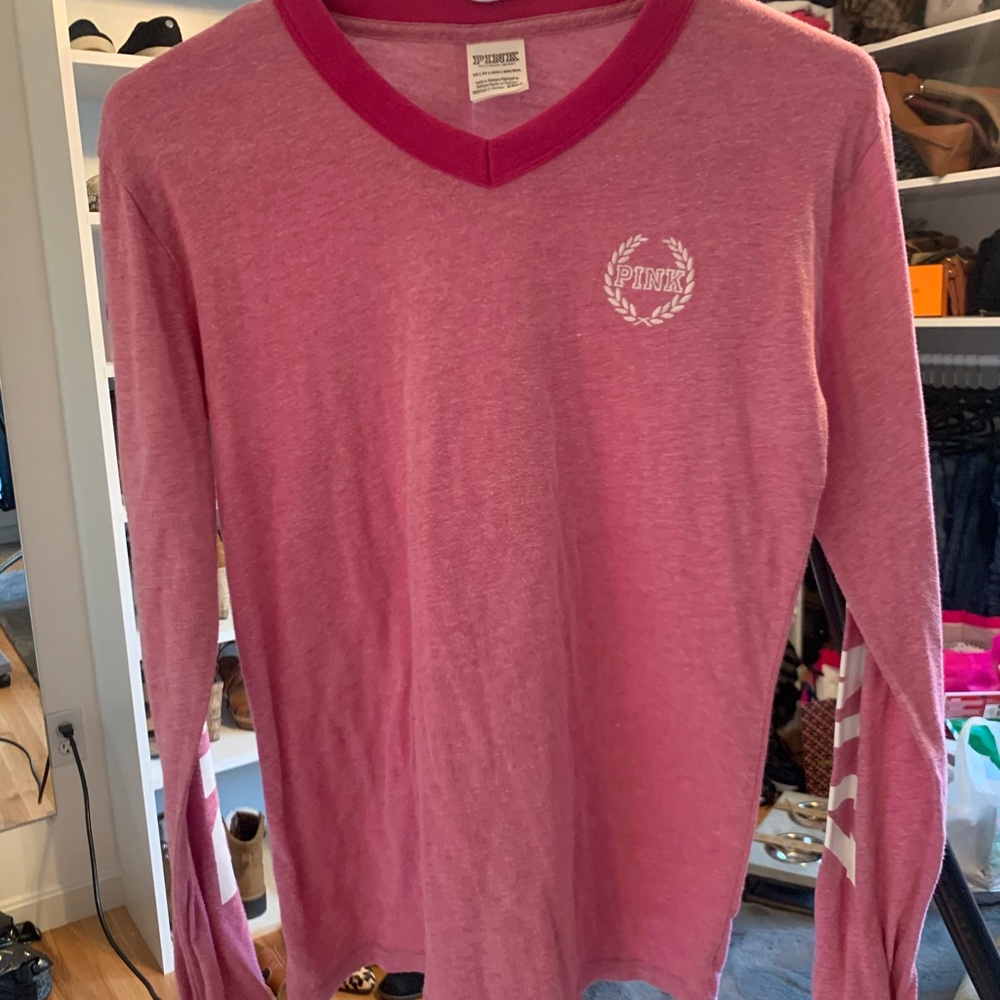 Women’s x-small Pink long sleeve t-shirt